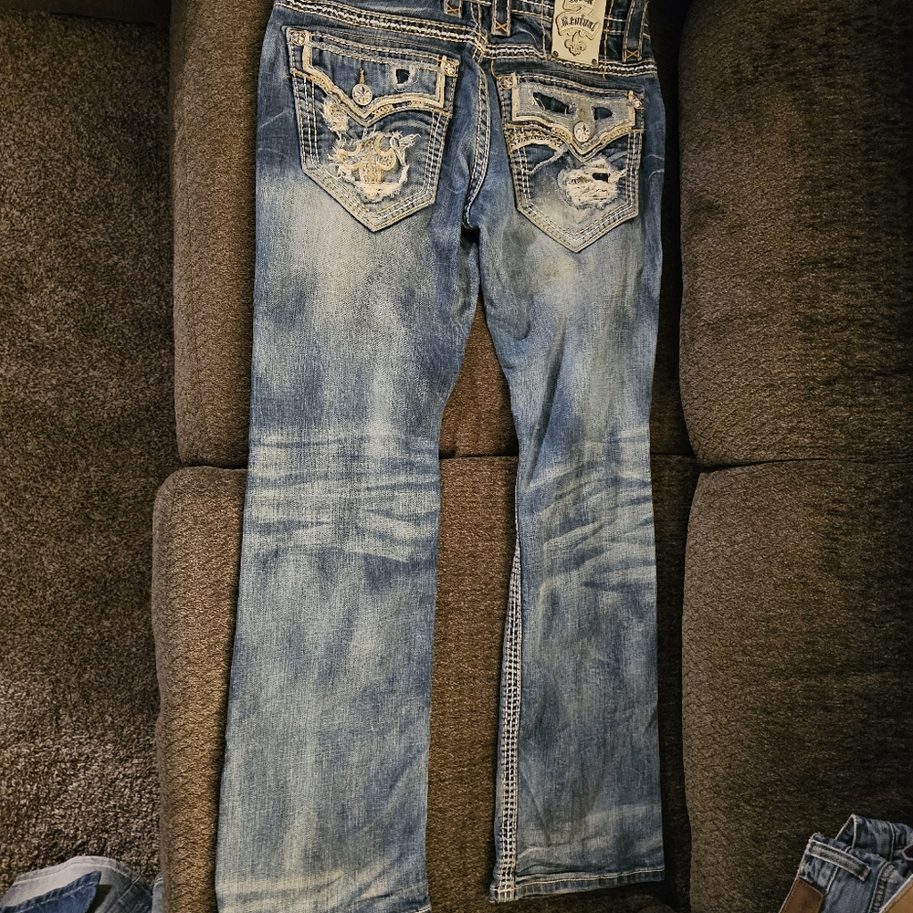 Jeans - Picture 2 of 3